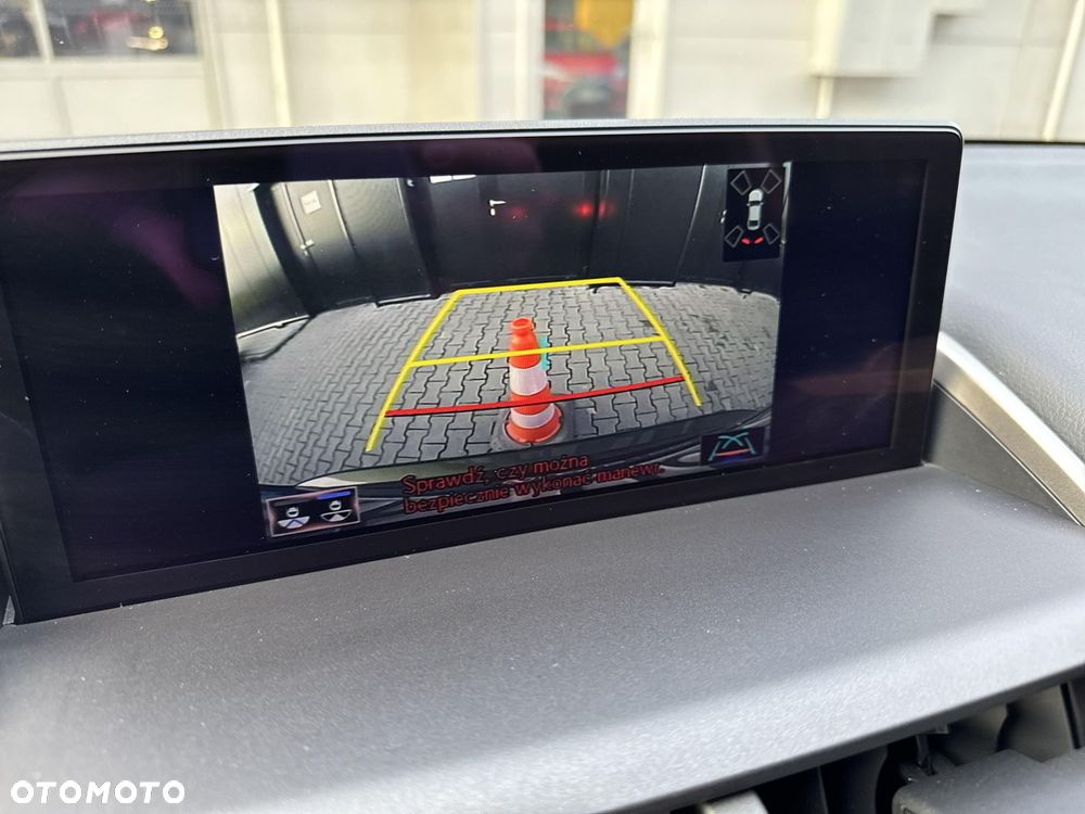 Lexus NX 300h F Impression AWD - 29