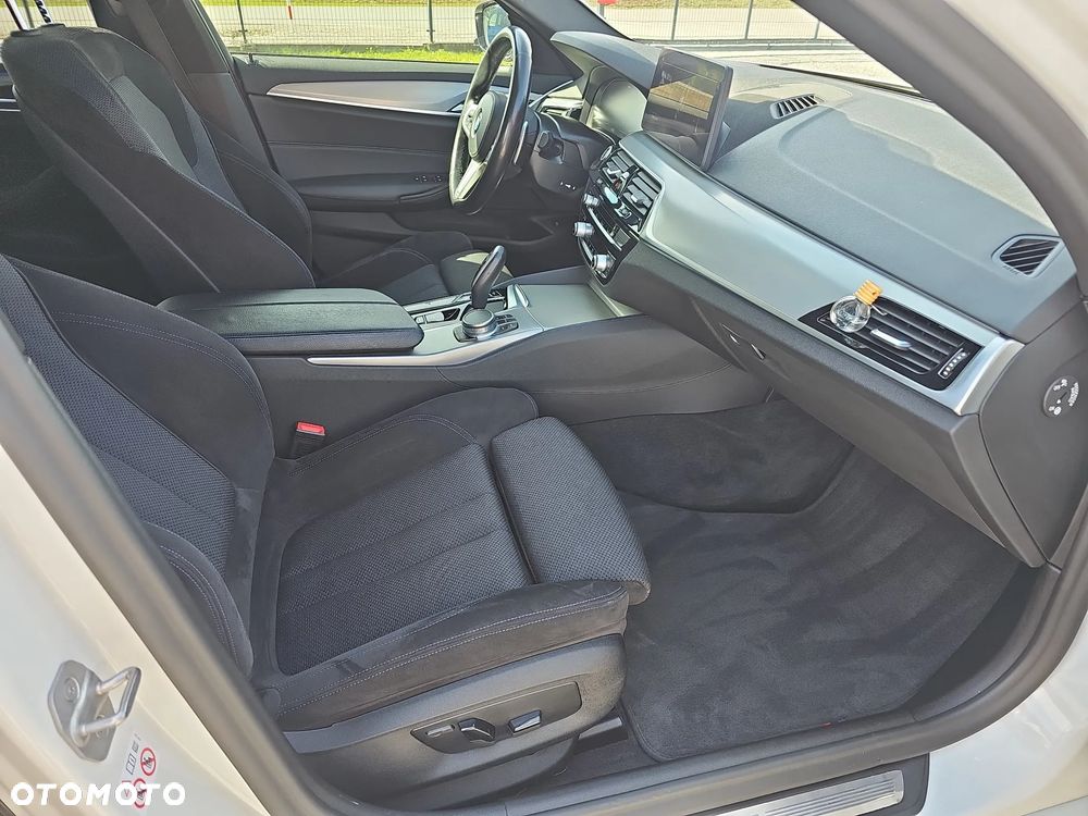 BMW Seria 5 520d xDrive - 20