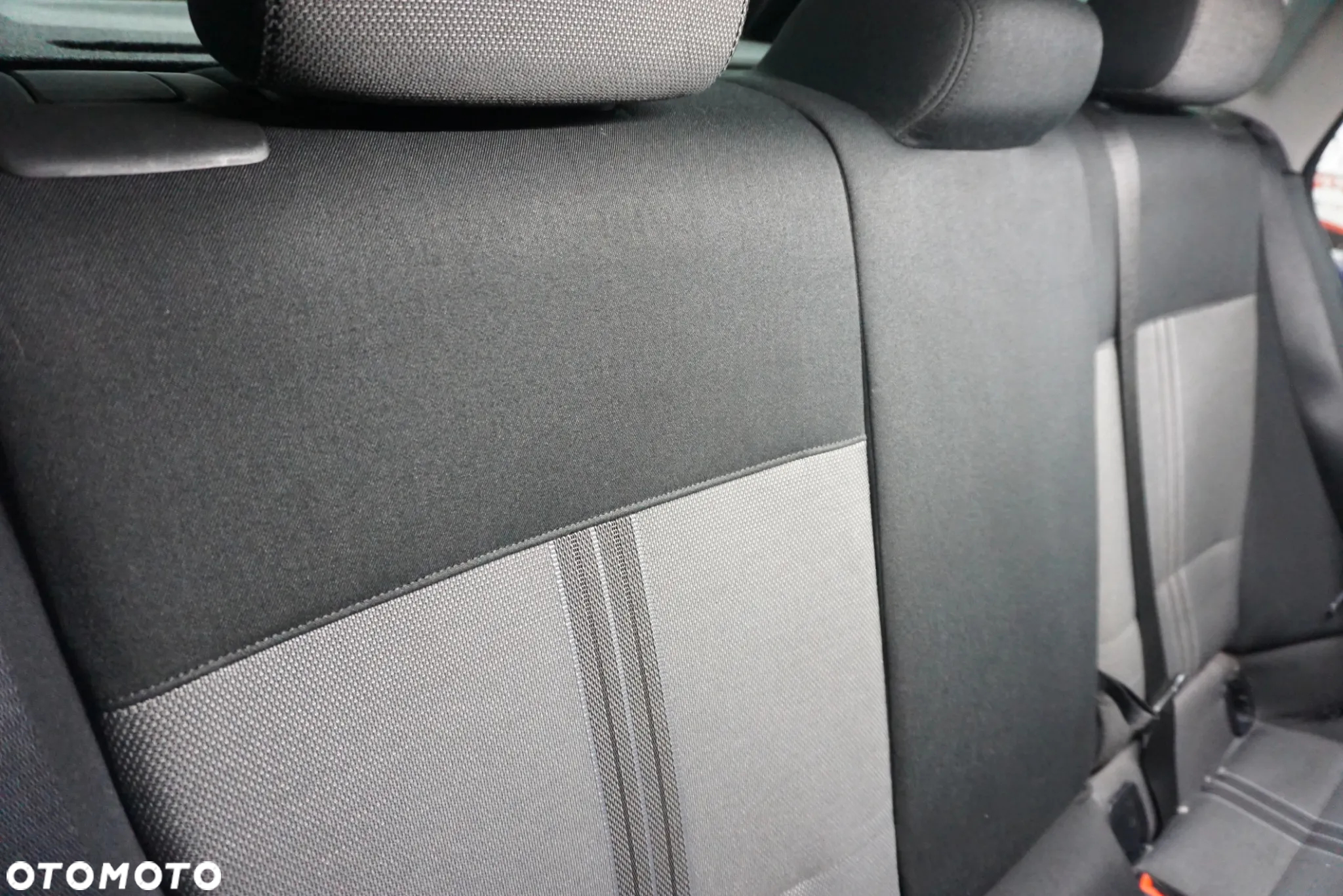 BMW X1 sDrive18d - 23