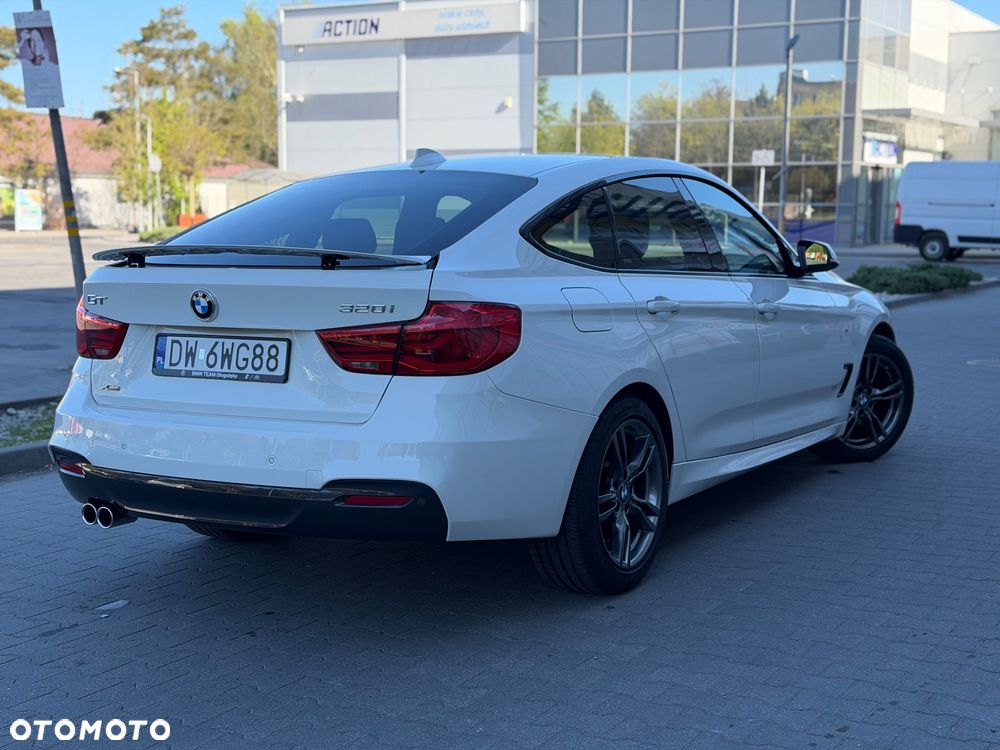 BMW 3GT 320i xDrive M Sport sport - 12