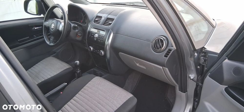 Suzuki SX4 1.6 VVT 4x4 Comfort - 13