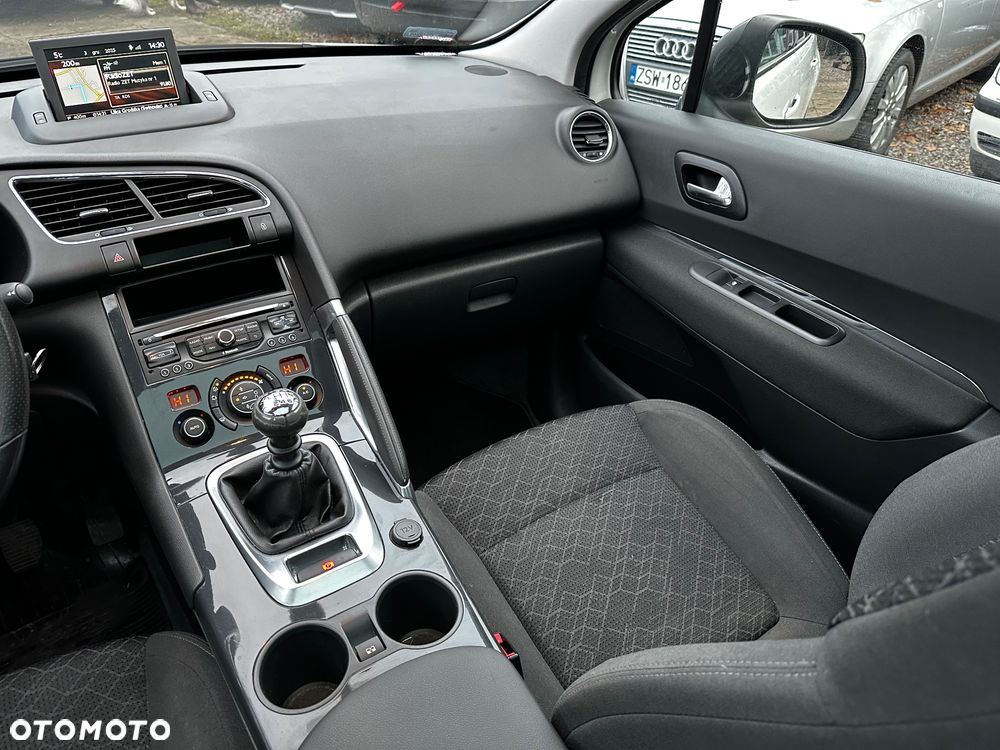 Peugeot 3008 1.6 BlueHDi Style S&S - 18