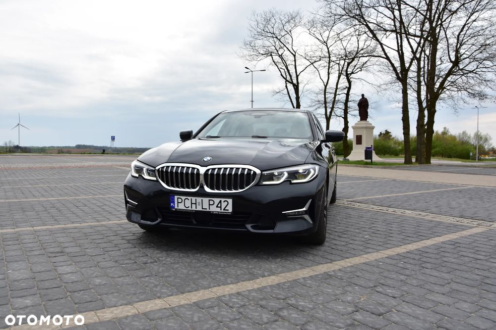 BMW Seria 3 320d Luxury Line - 4