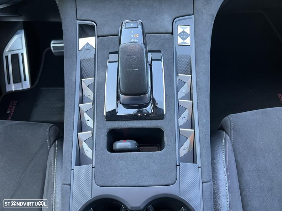DS DS7 Crossback E-Tense Performance Line EAT8 - 42