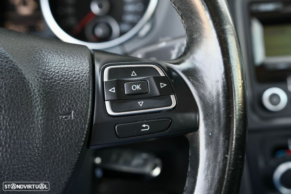 VW Golf 1.6 TDi Confortline DSG - 29