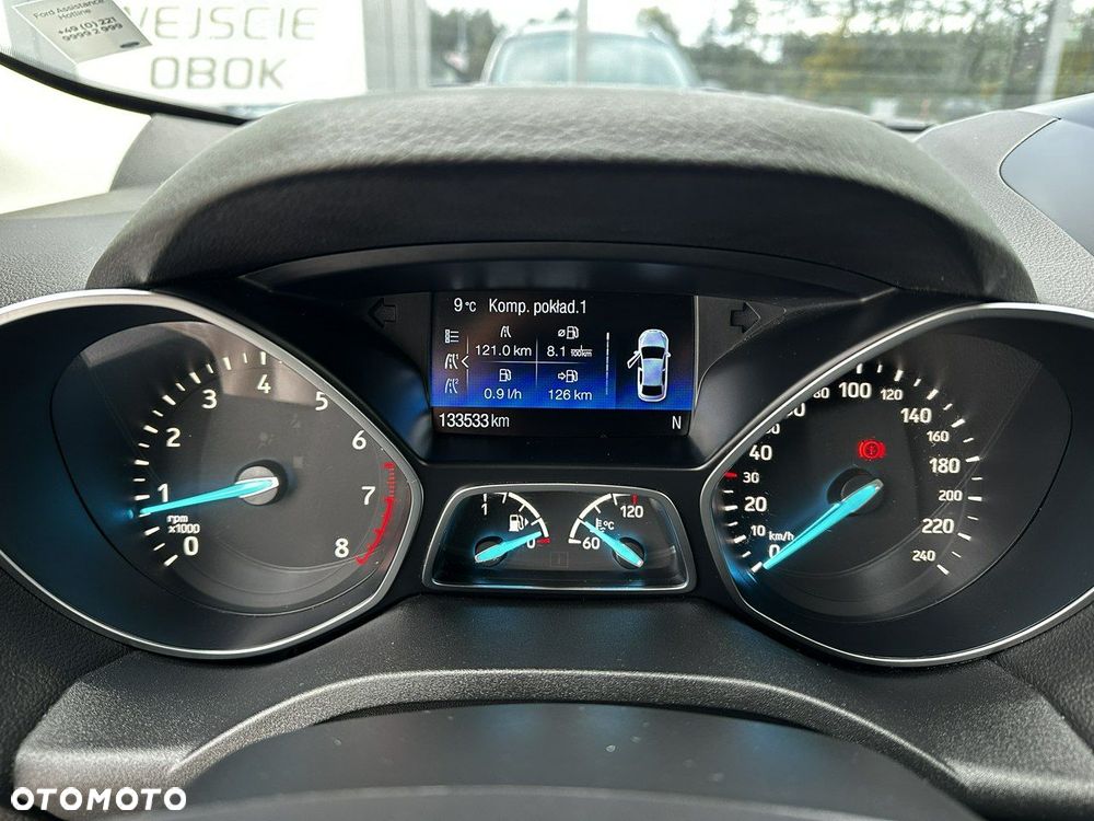 Ford Kuga 1.5 EcoBoost 2x4 Titanium - 17