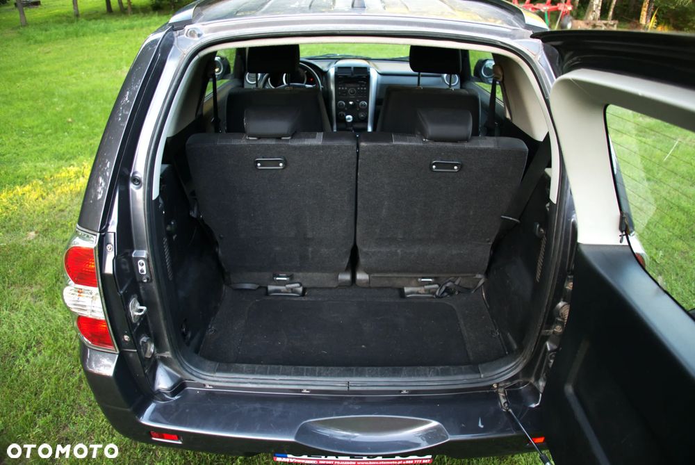 Suzuki Grand Vitara 2.4 Premium - 17