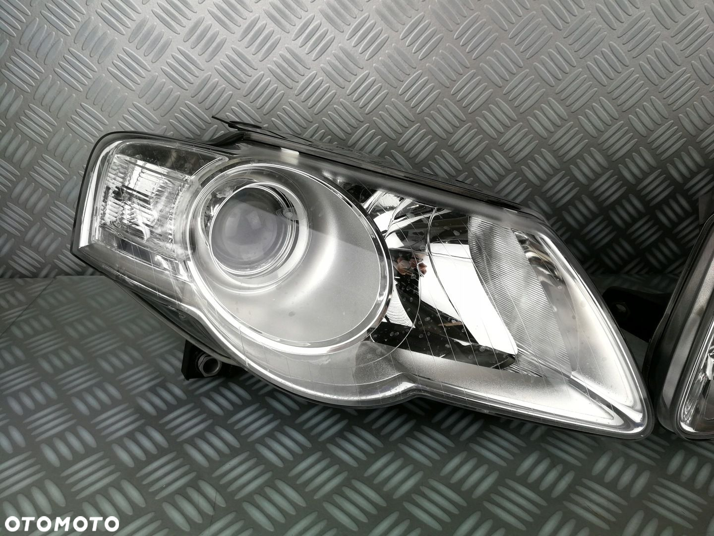 HELLA reflektor lampa lewa prawa przód przednia komplet VW PASSAT B6 05-10r - 4