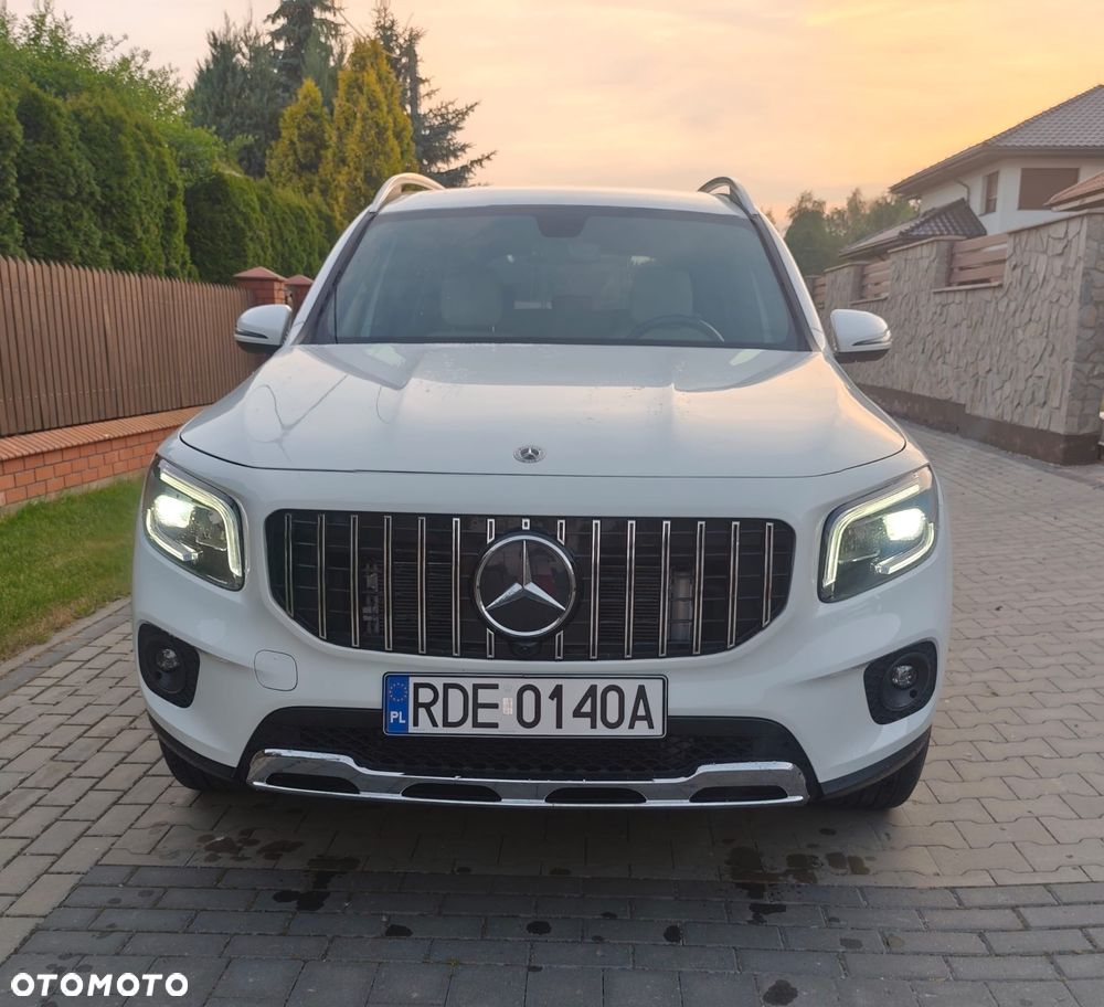 Mercedes-Benz GLB - 2