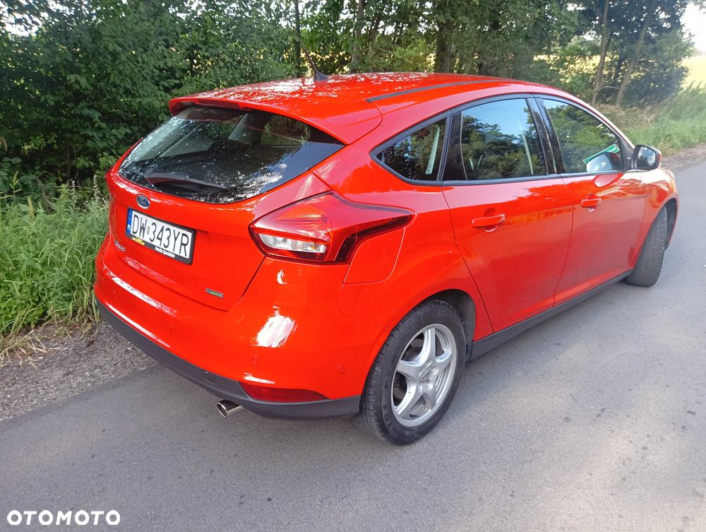 Ford Focus 1.5 EcoBoost SYNC Edition ASS - 4