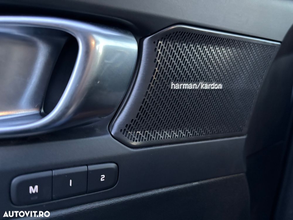 Volvo XC 40 B3 AT FWD MHEV Core - 8