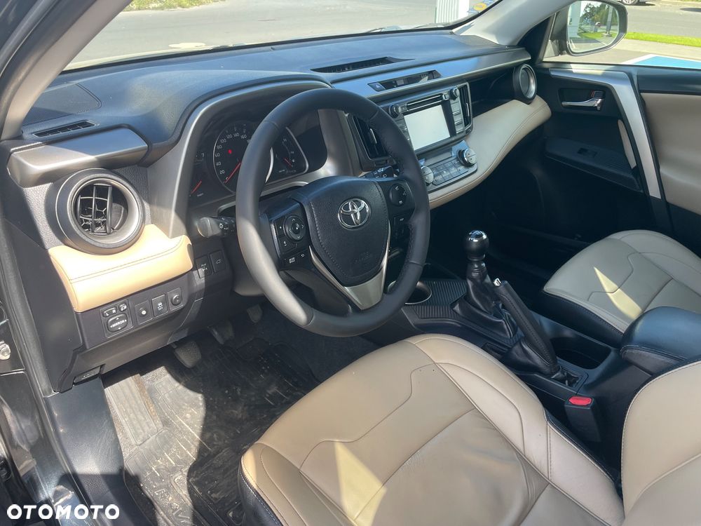 Toyota RAV4 2.0 D-4D Prestige - 10