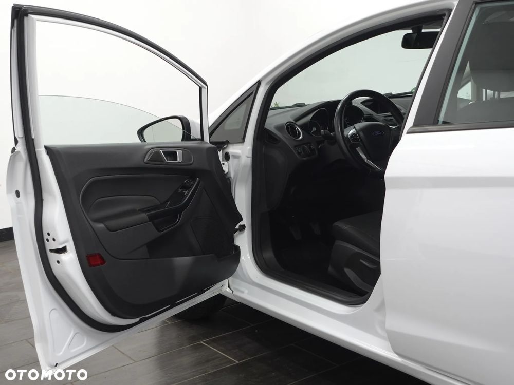 Ford Fiesta - 16