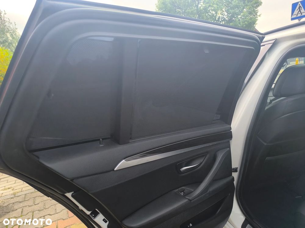 BMW Seria 5 535d Sport-Aut - 17