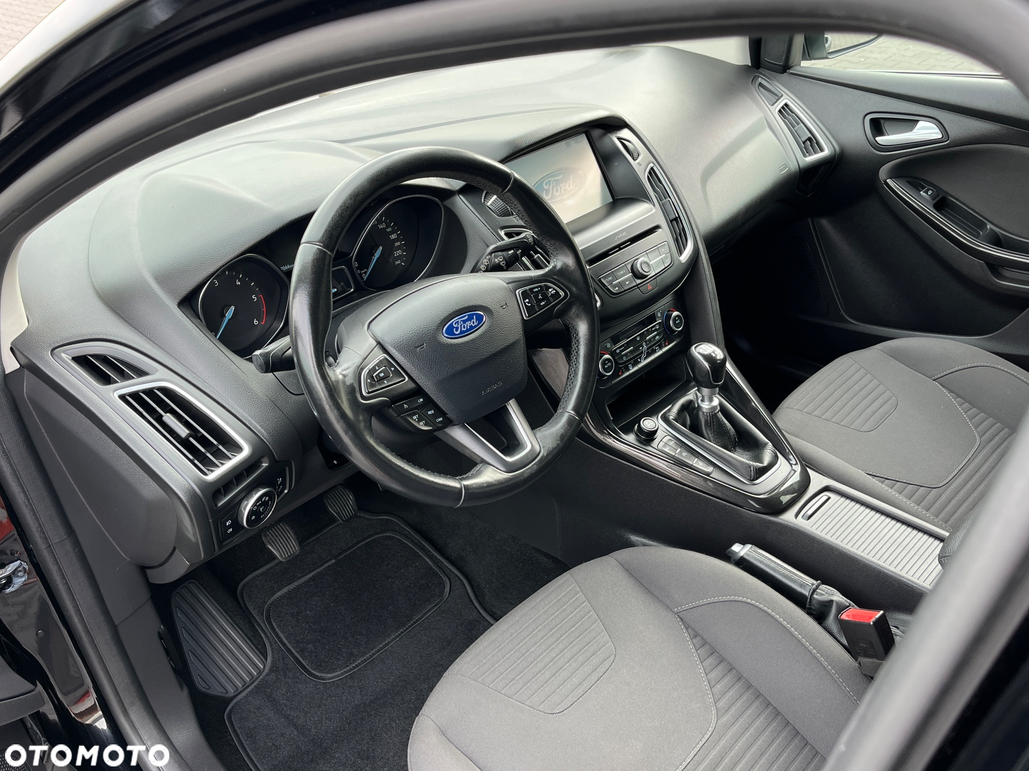 Ford Focus Turnier 1.5 EcoBlue Start-Stopp-System ACTIVE DESIGN - 9
