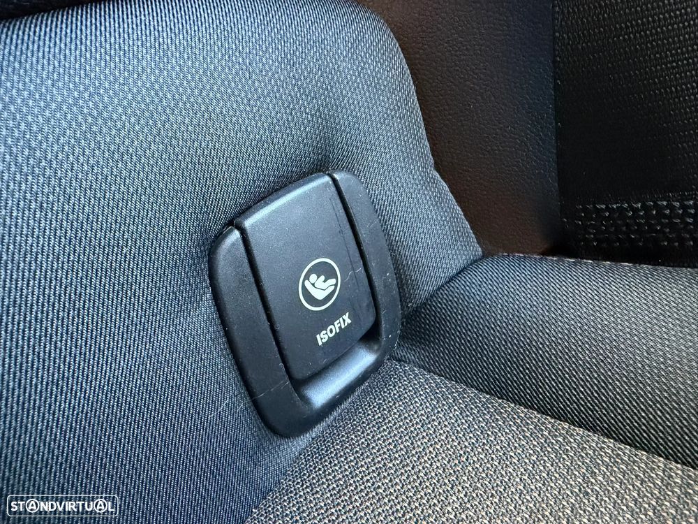 MINI 3 Portas One - 20