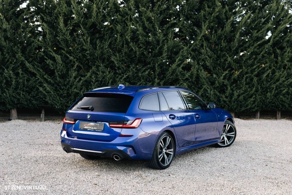 BMW 320 d Pack Desportivo M Auto - 2