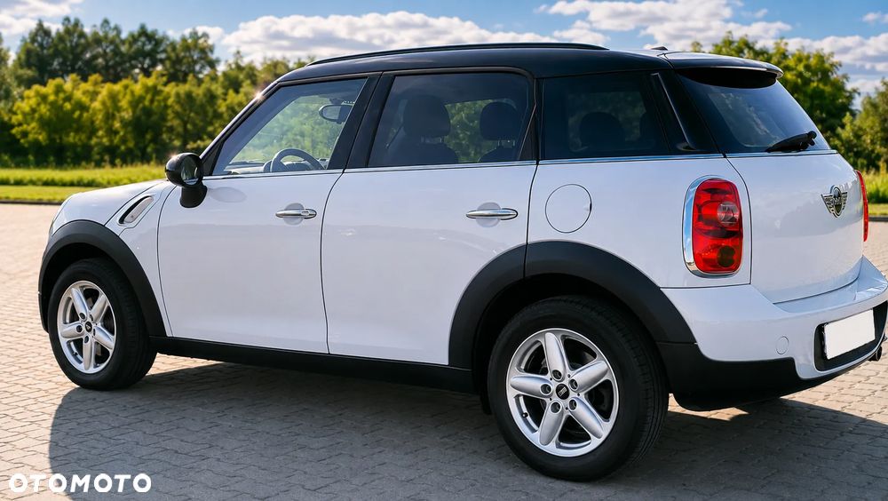 MINI Cooper 50 Camden - 2