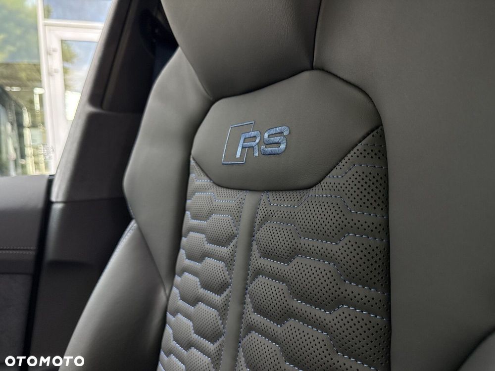 Audi RS Q8 - 24