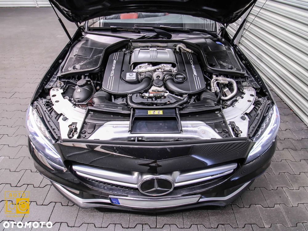 Mercedes-Benz Klasa C AMG 63 S AMG Speedshift 7G-MCT - 16