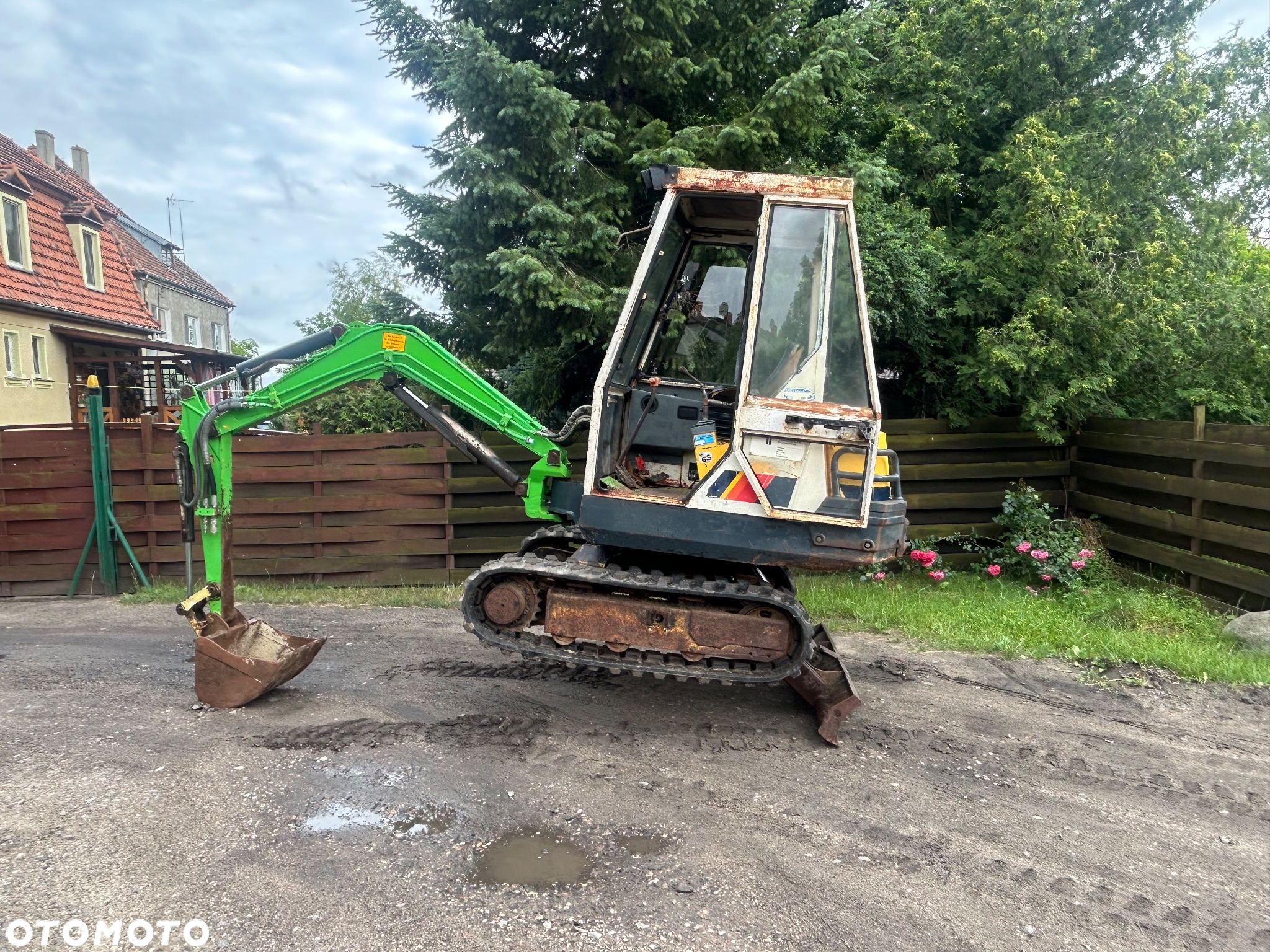 Yanmar B22 - 14