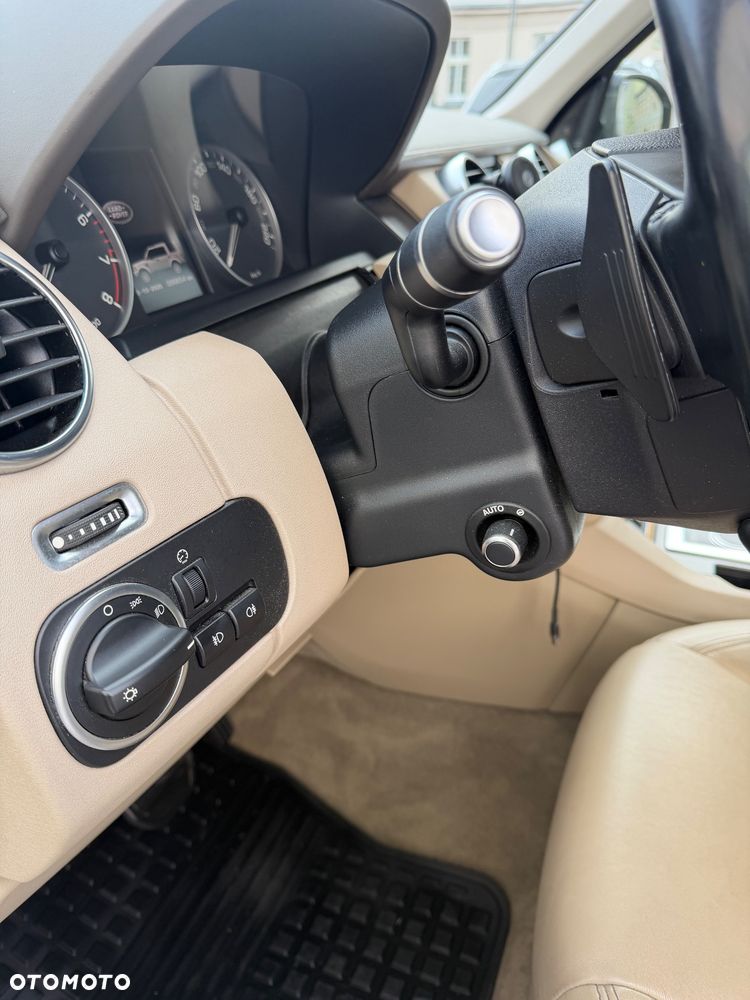 Land Rover Discovery 3.0 Si6 HSE Luxury - 31