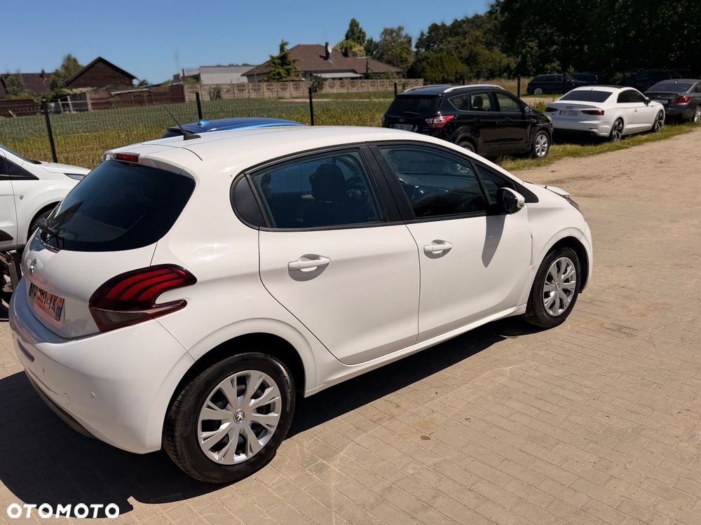 Peugeot 208 BlueHDi 100 Active Pack - 14