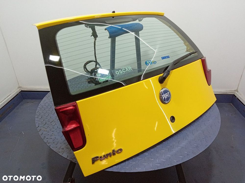 FIAT PUNTO II FL LIFT 3D KLAPA BAGAŻNIKA TYŁ TYLNA 258 GIALLO GINESTRA - 3
