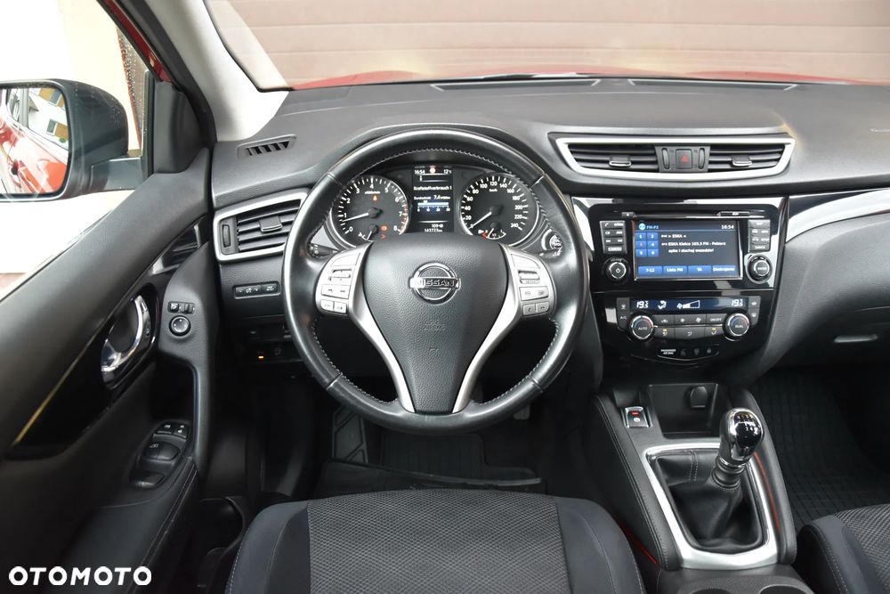 Nissan Qashqai 1.6 DIG-T N-Connecta - 22