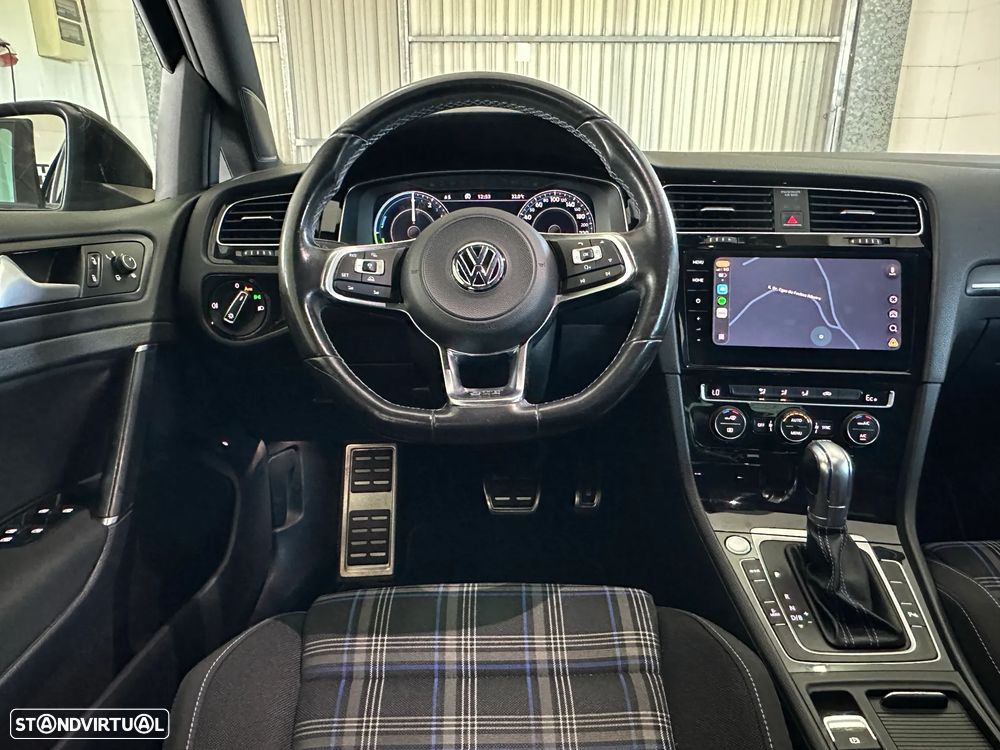 VW Golf 1.4 GTE Plug-in - 18