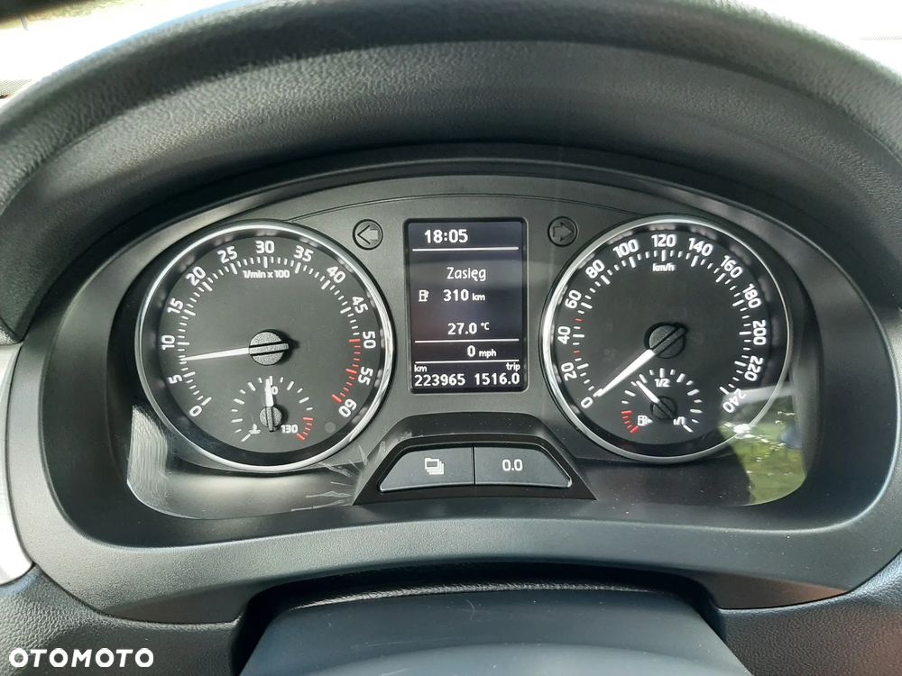 Skoda RAPID - 14