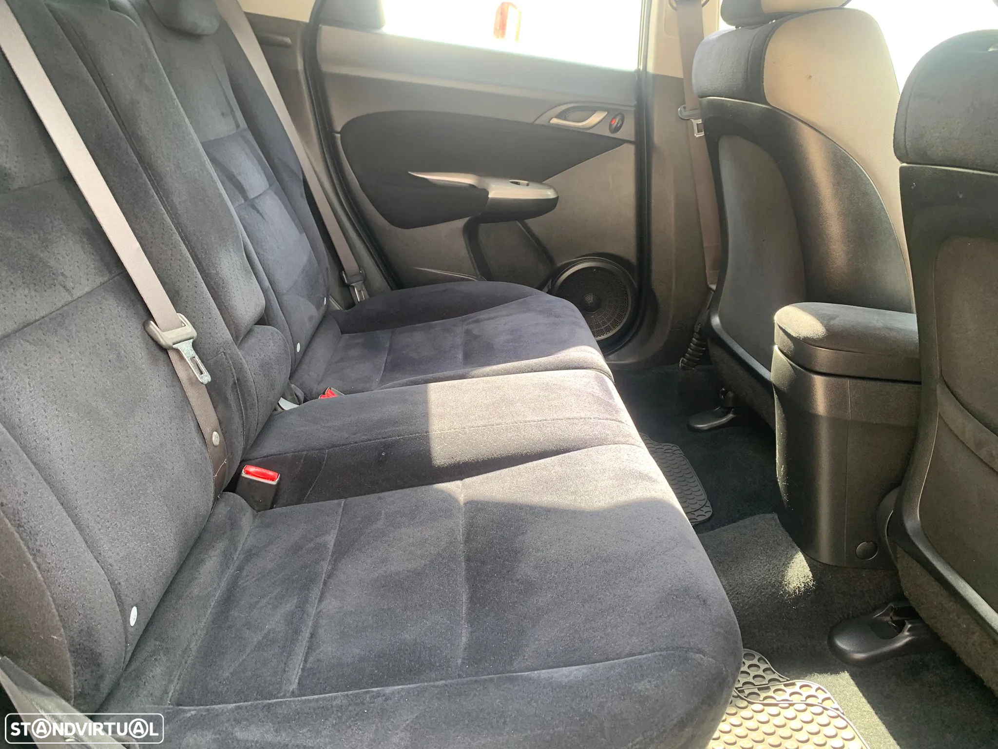 Honda Civic 1.4 Comfort - 13