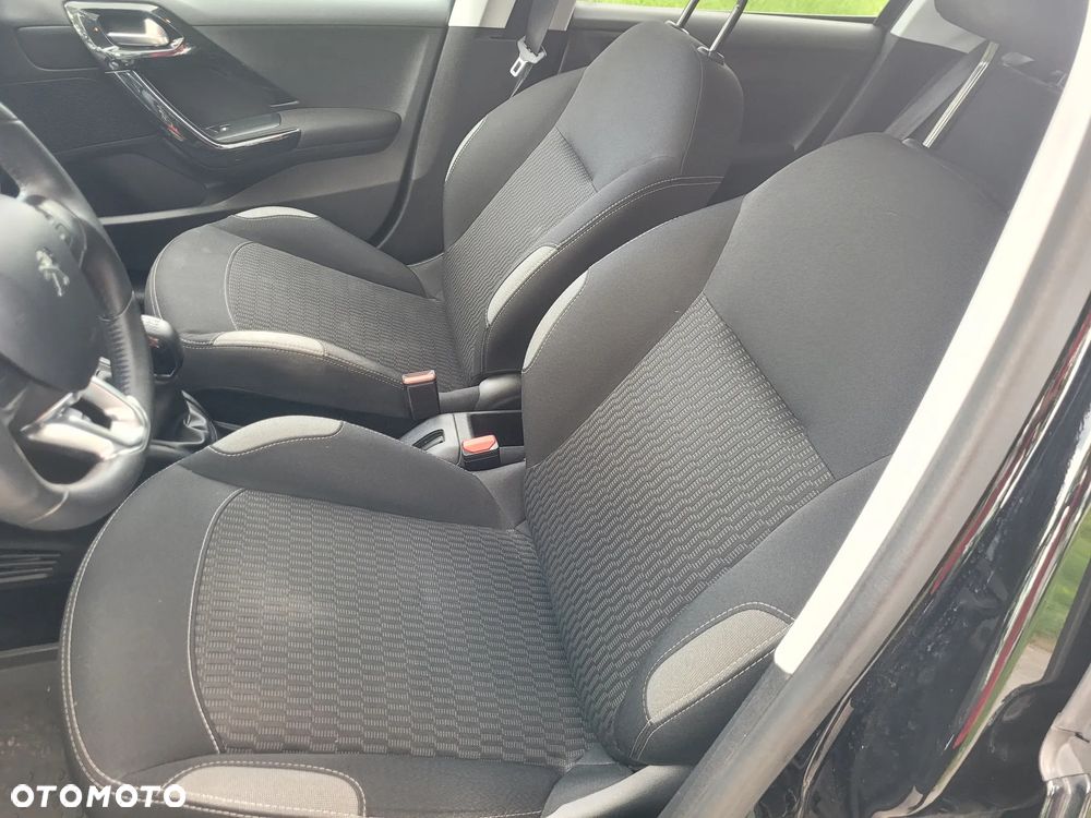 Peugeot 208 Blue-HDi 100 Stop&Start Active - 22