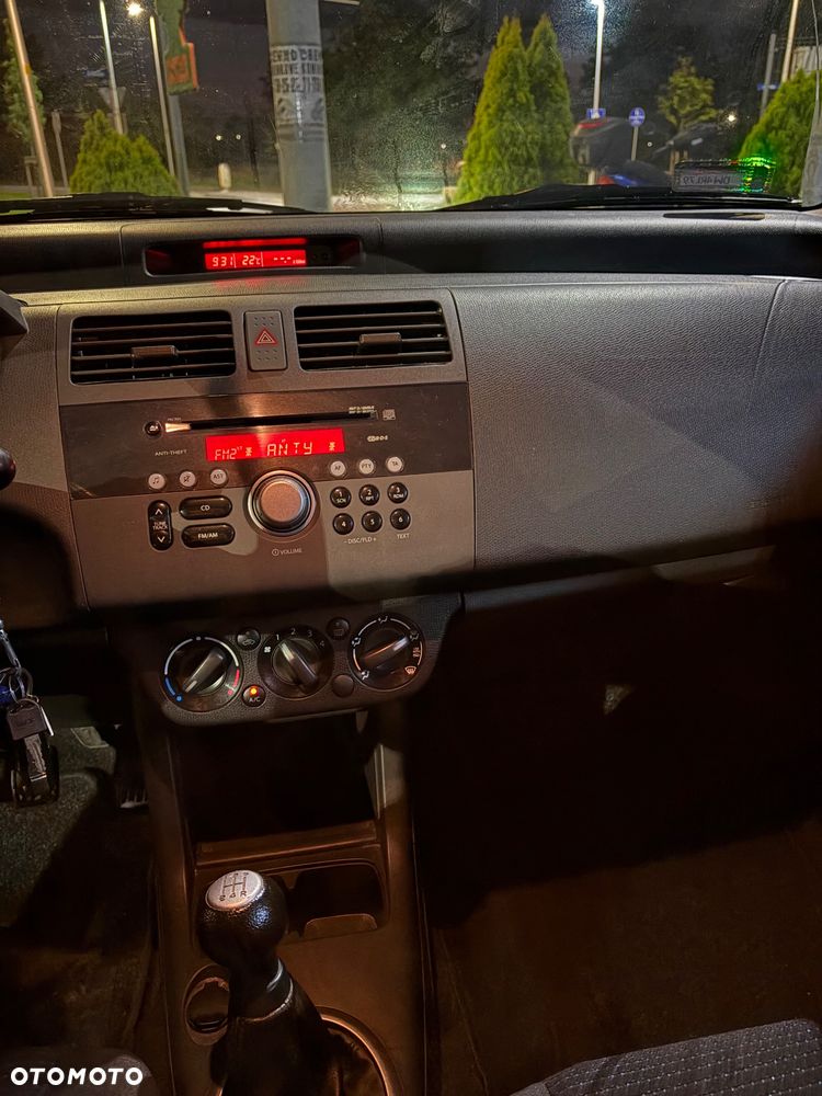 Suzuki Swift - 5