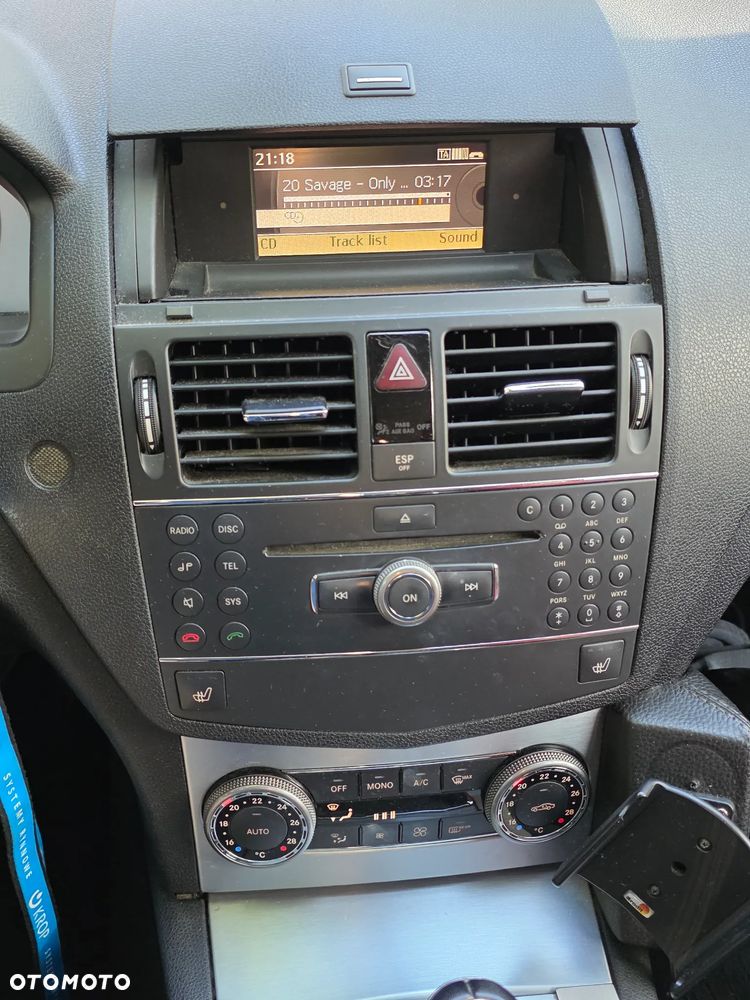 Mercedes-Benz Klasa C 220 CDI Elegance - 35