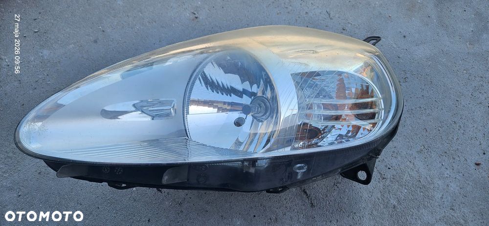 Lampa lewa prawa przód przednia FIAT GRANDE PUNTO 2008r Europa - 5