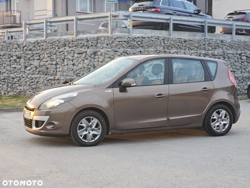 Renault Scenic 1.6 16V 110 TomTom Edition - 4