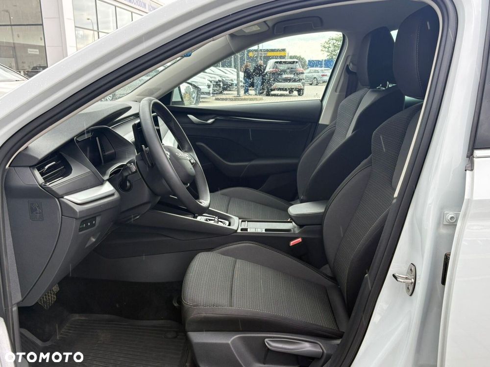 Skoda Octavia 1.5 TSI mHEV Selection DSG - 13
