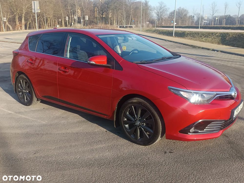 Toyota Auris 1.6 Valvematic Edition - 1