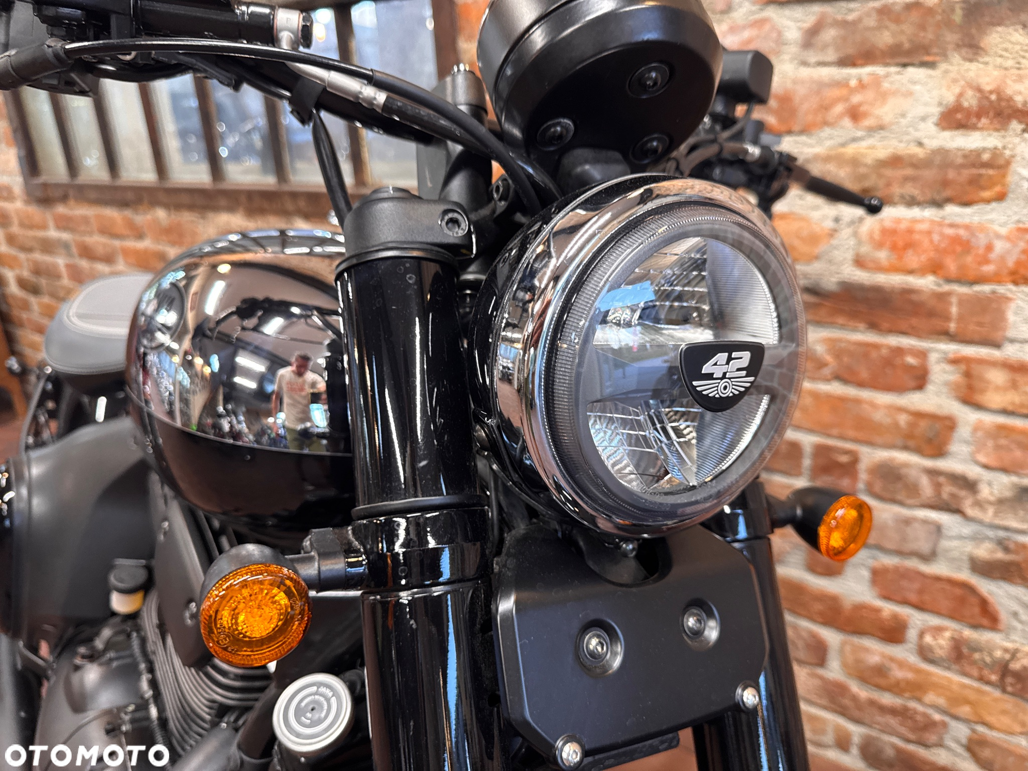 Jawa 350 42 Bobber - 4