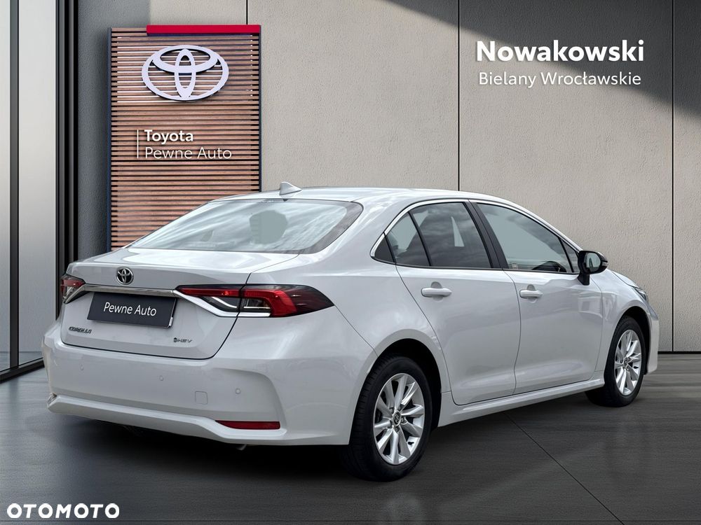 Toyota Corolla 1.8 Hybrid Comfort - 29