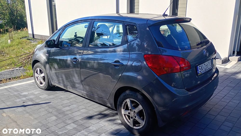 Kia Venga 1.4 L - 4