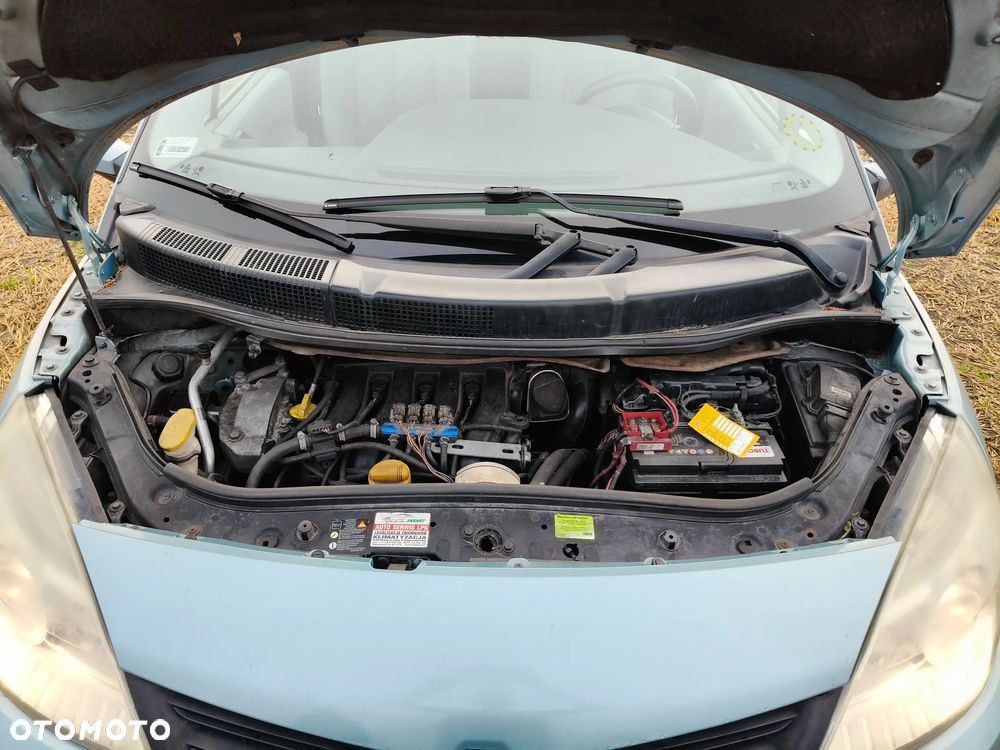 Renault Scenic 1.6 16V Infinity - 24