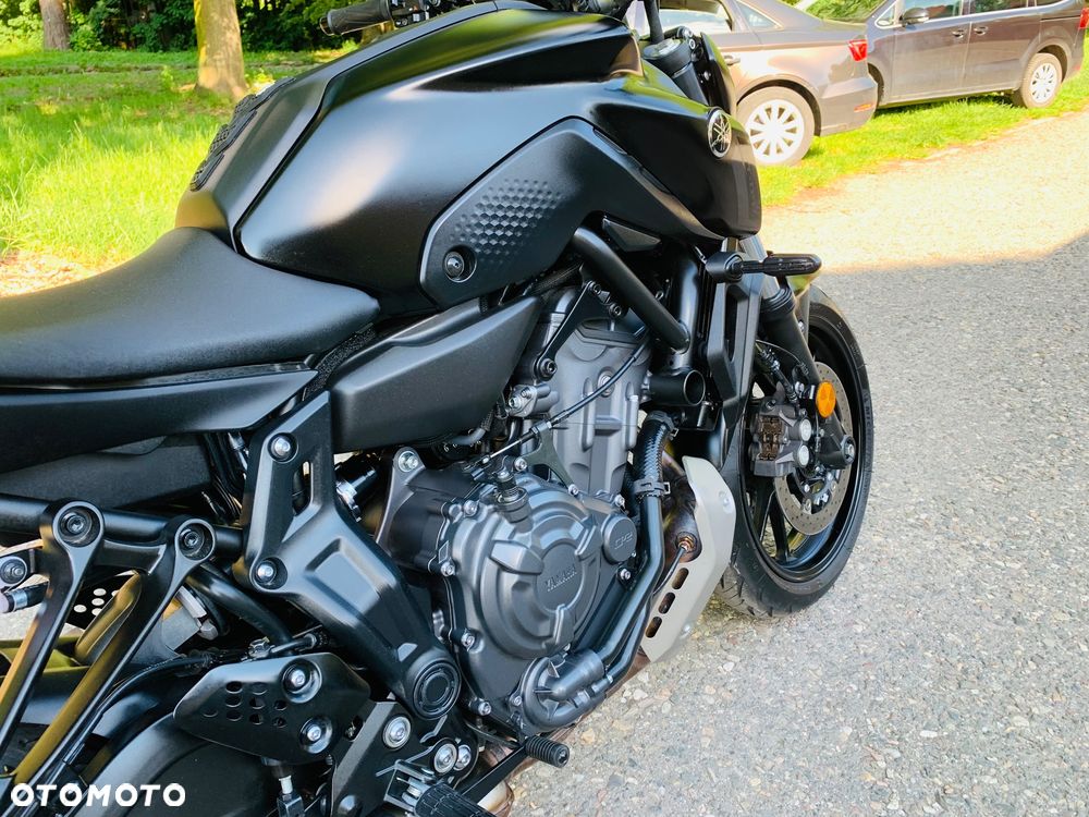 Yamaha MT - 7