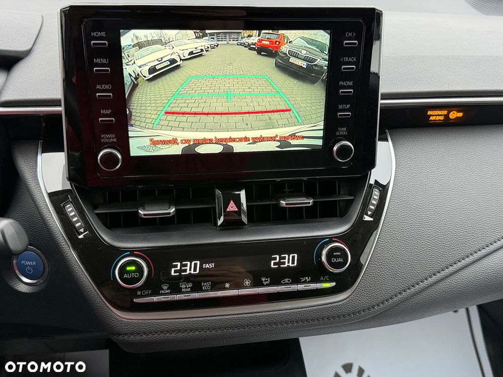 Toyota Corolla 1.8 Hybrid Comfort - 4