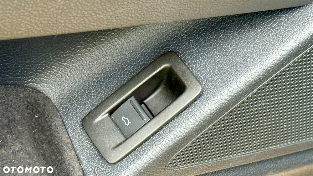 Volkswagen Scirocco 1.4 TSI R-Style DSG - 35