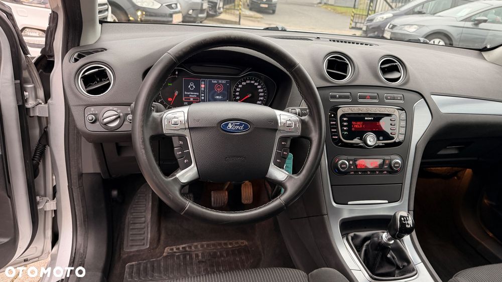 Ford Mondeo 2.0 TDCi Titanium - 14