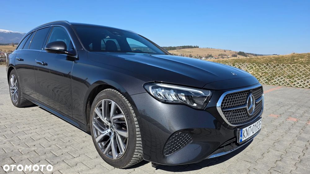 Mercedes-Benz Klasa E 200 4Matic 9G-TRONIC Edition AVANTGARDE - 24