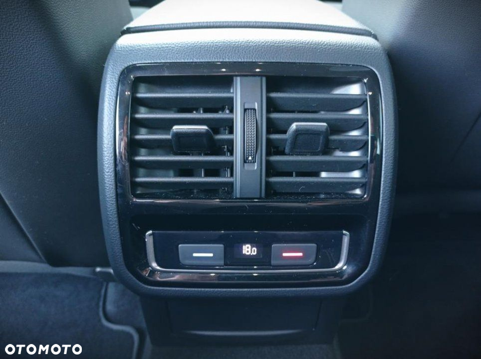 Volkswagen Passat - 15
