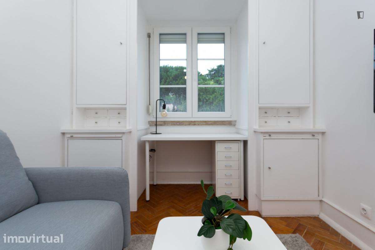Quarto - localizado em Roma-Areeiro Lisbon - Grande imagem: 5/18